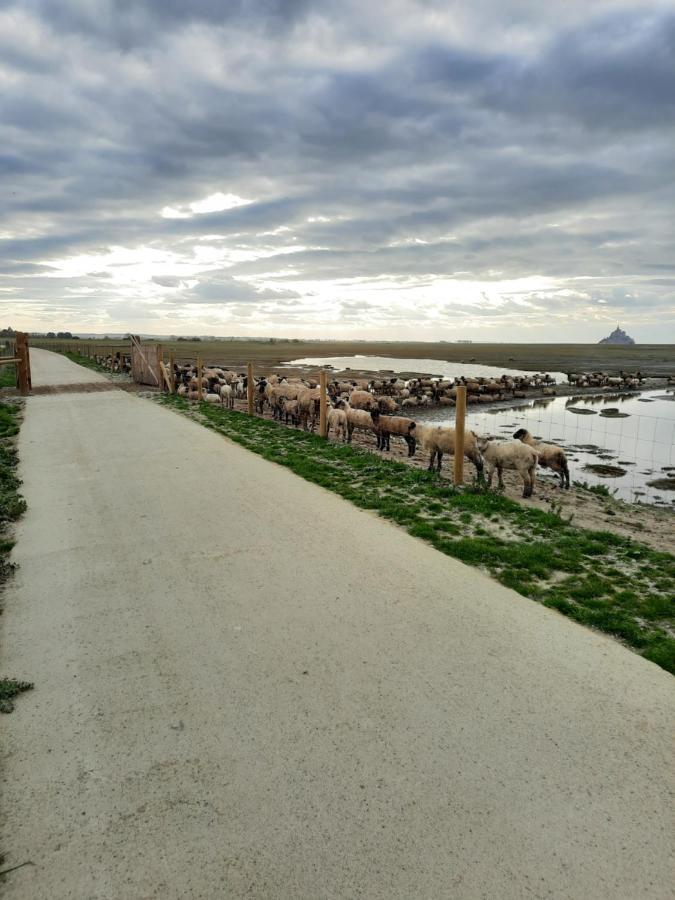 La Longere Charmante Ceaux Bagian luar foto